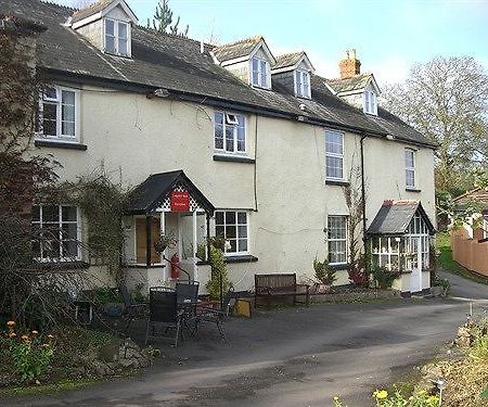Lodgehill Hotel 蒂弗顿 外观 照片